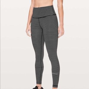 Lululemon Black & White Stripped Wonder Under Leggings
